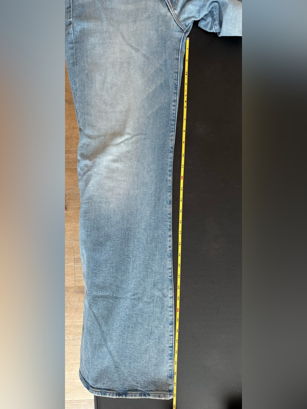 Mother Hustler Roller Sneak Light Blue Wide-Leg Jeans - Women. Barely worn. - Picture 12 of 12